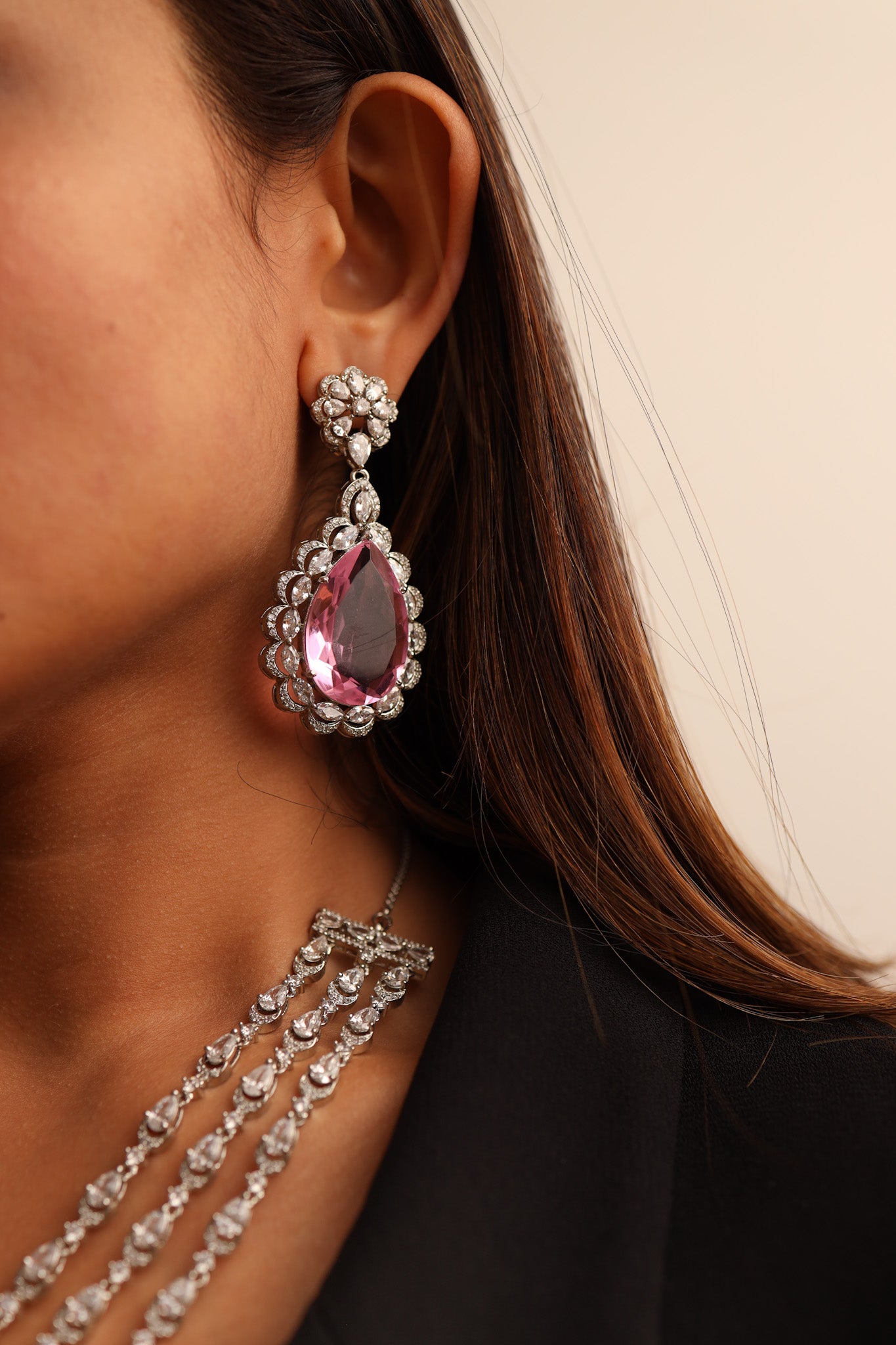 REGAL ROSE NECKLACE SET
