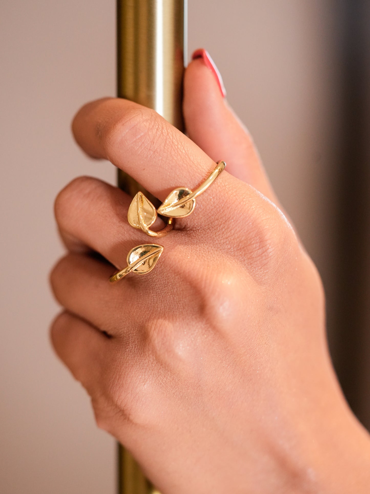 2 FINGER LEAF RING