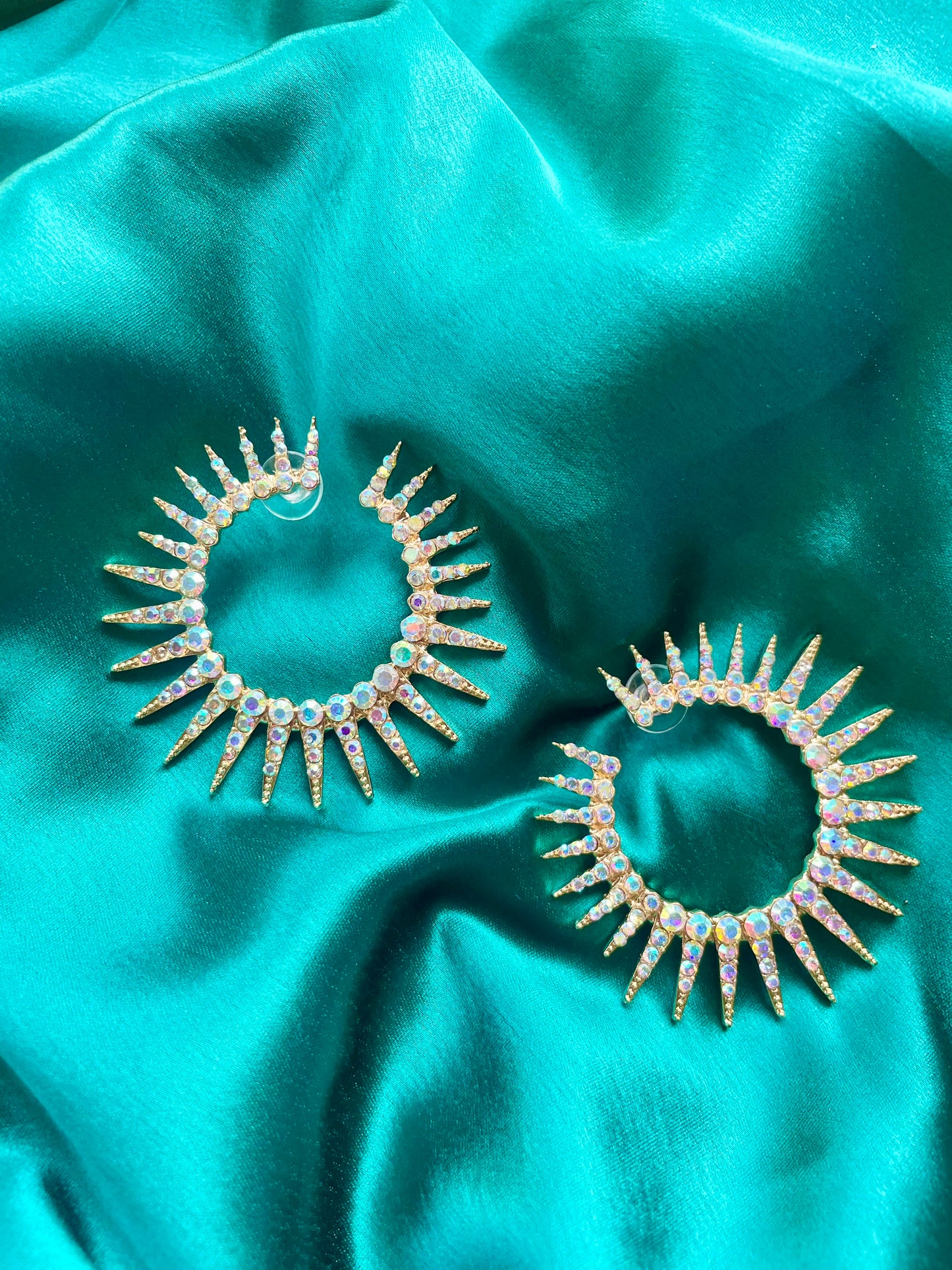 CLASSIC SILVER CHAND EARRINGS