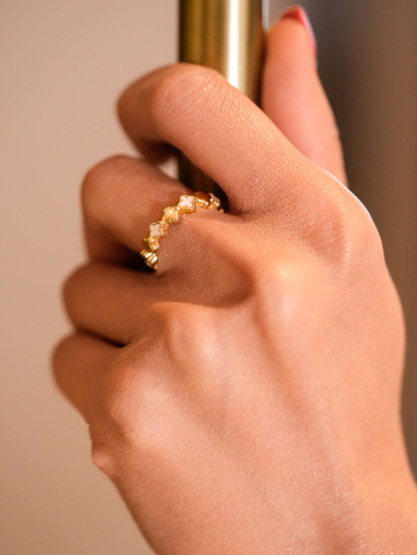 MOTHER PEARL GOLD ADJUSTABLE RING