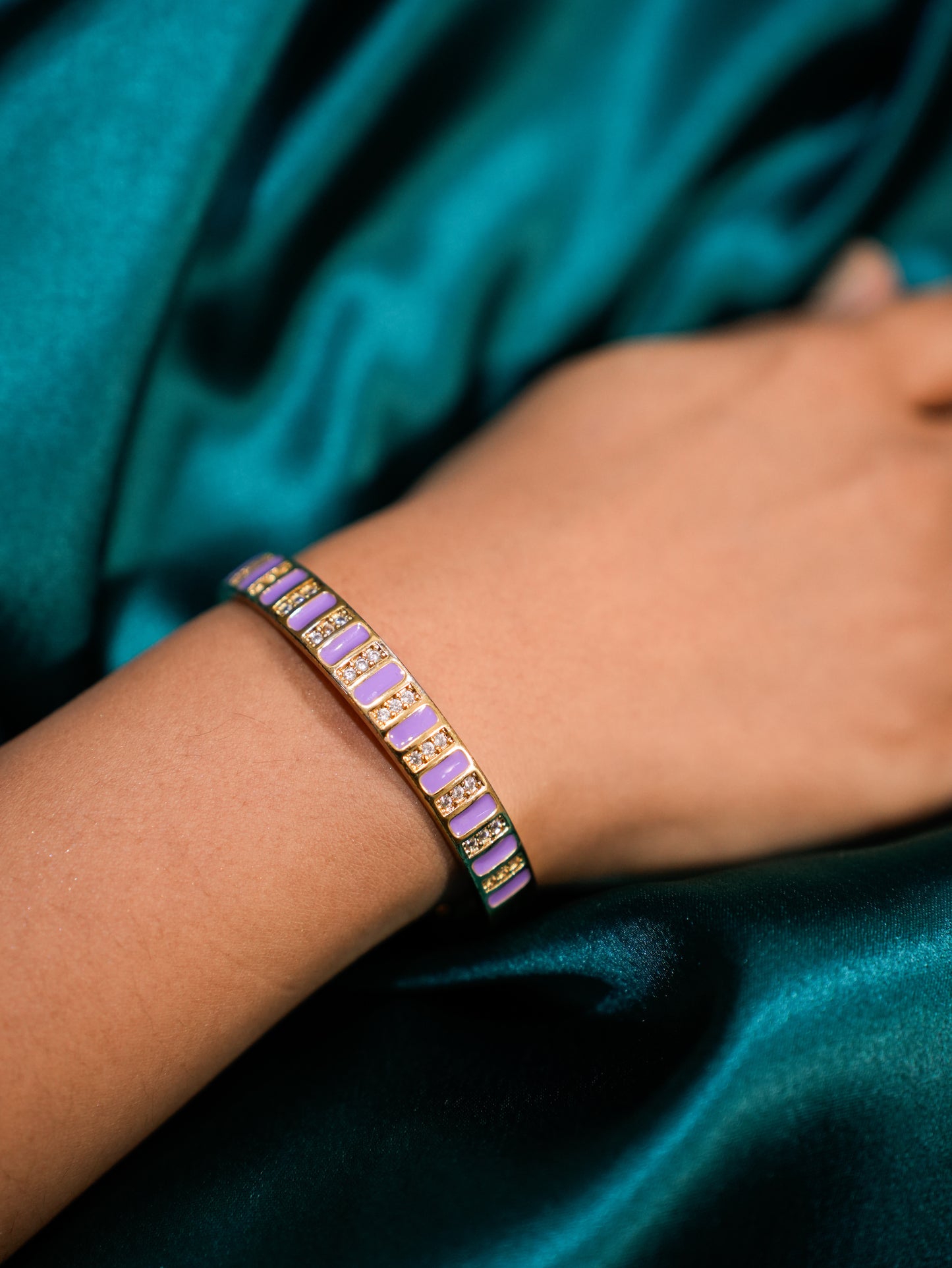 PURPLE HALF ADJUSTABLE CUFF