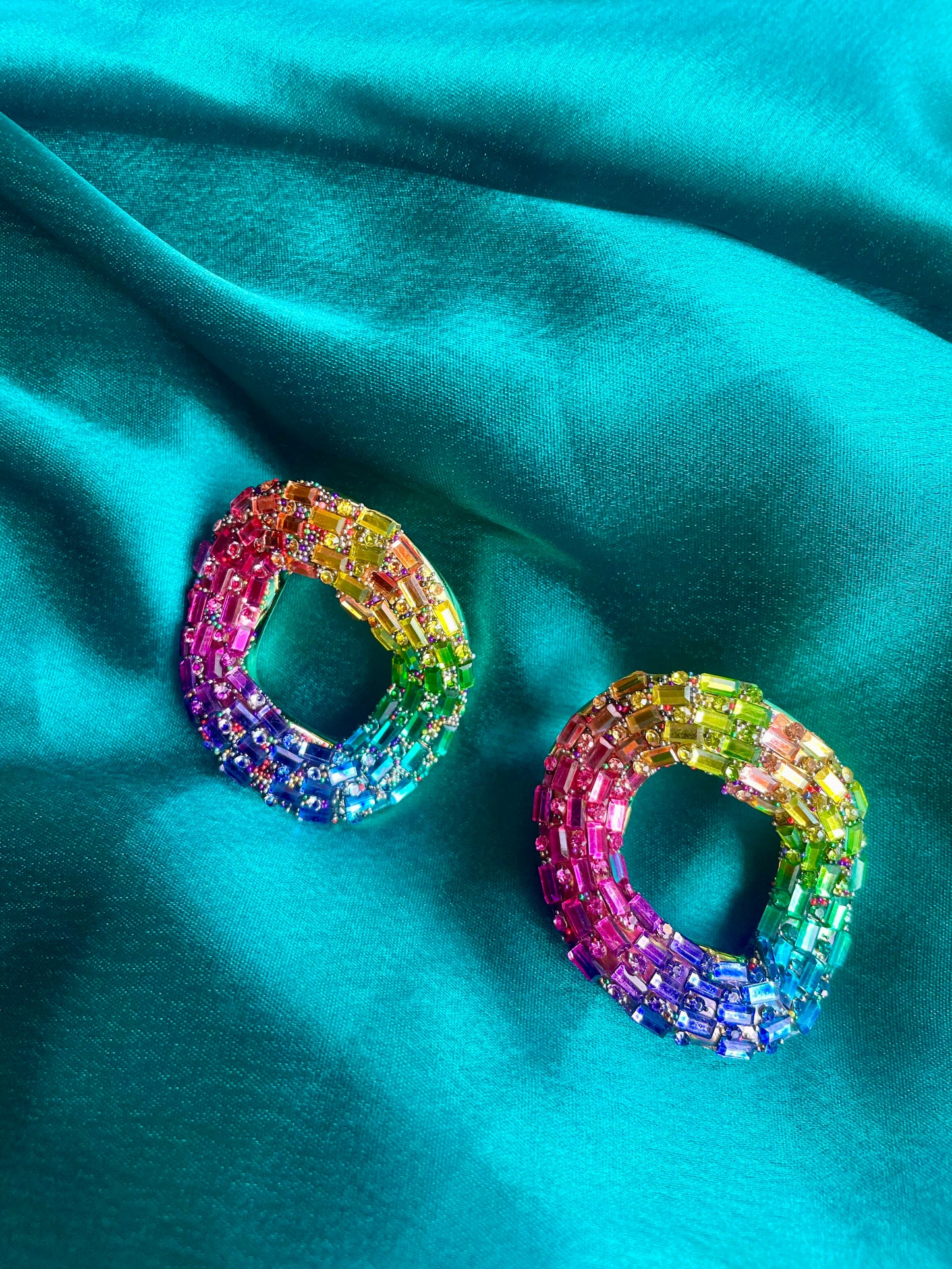 RAINBOW 3D CIRCLE EARRINGS