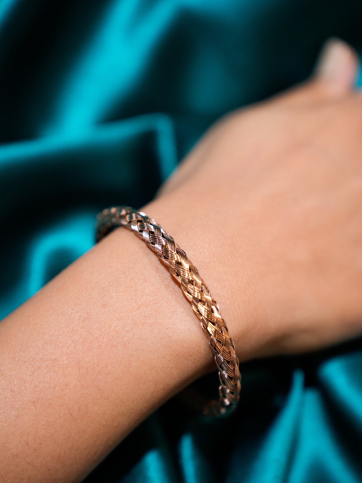 ROSEGOLD ADJUSTABLE CHAIN BRACELET