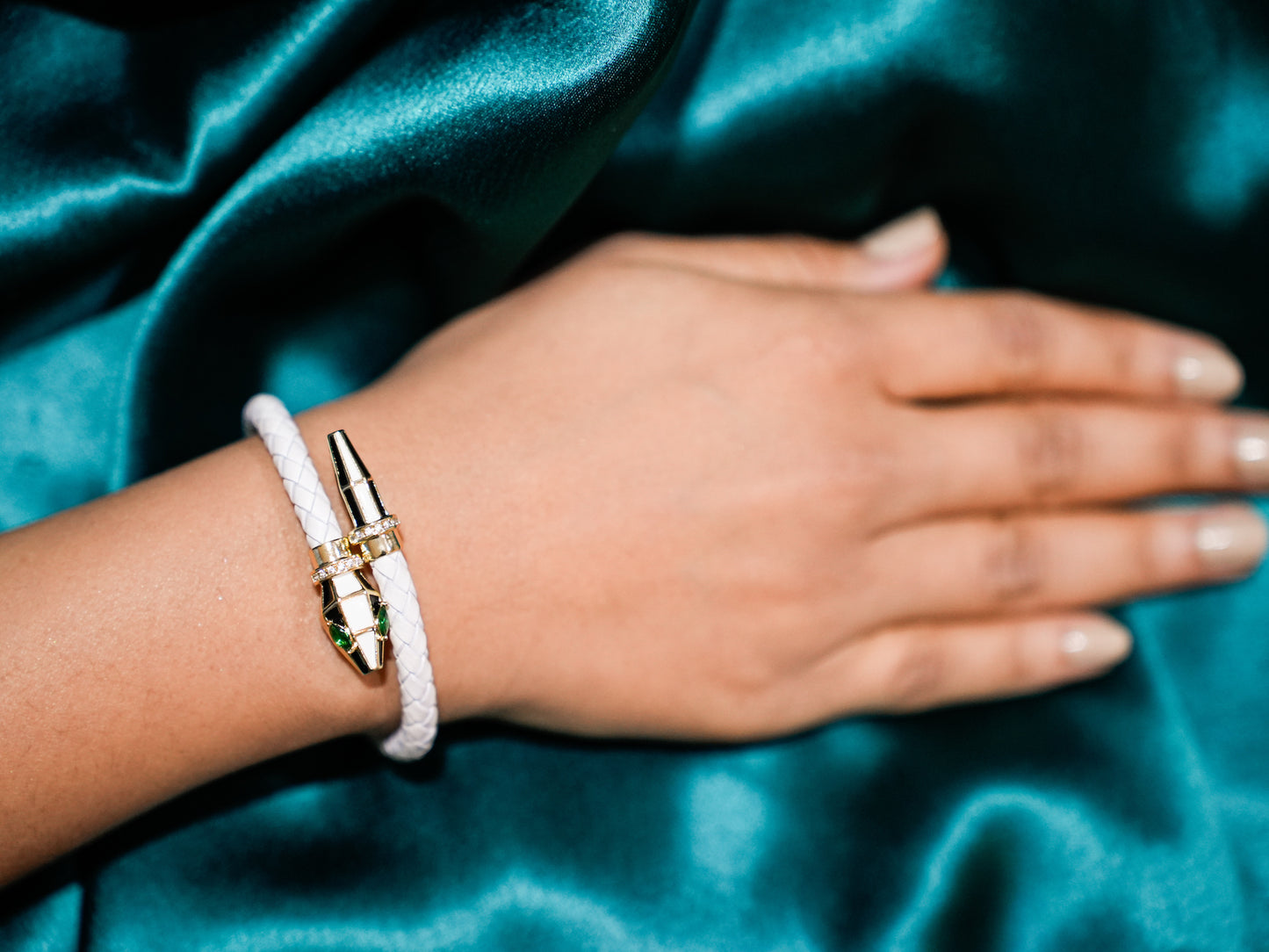 WHITE SNAKE LEATHER BAND