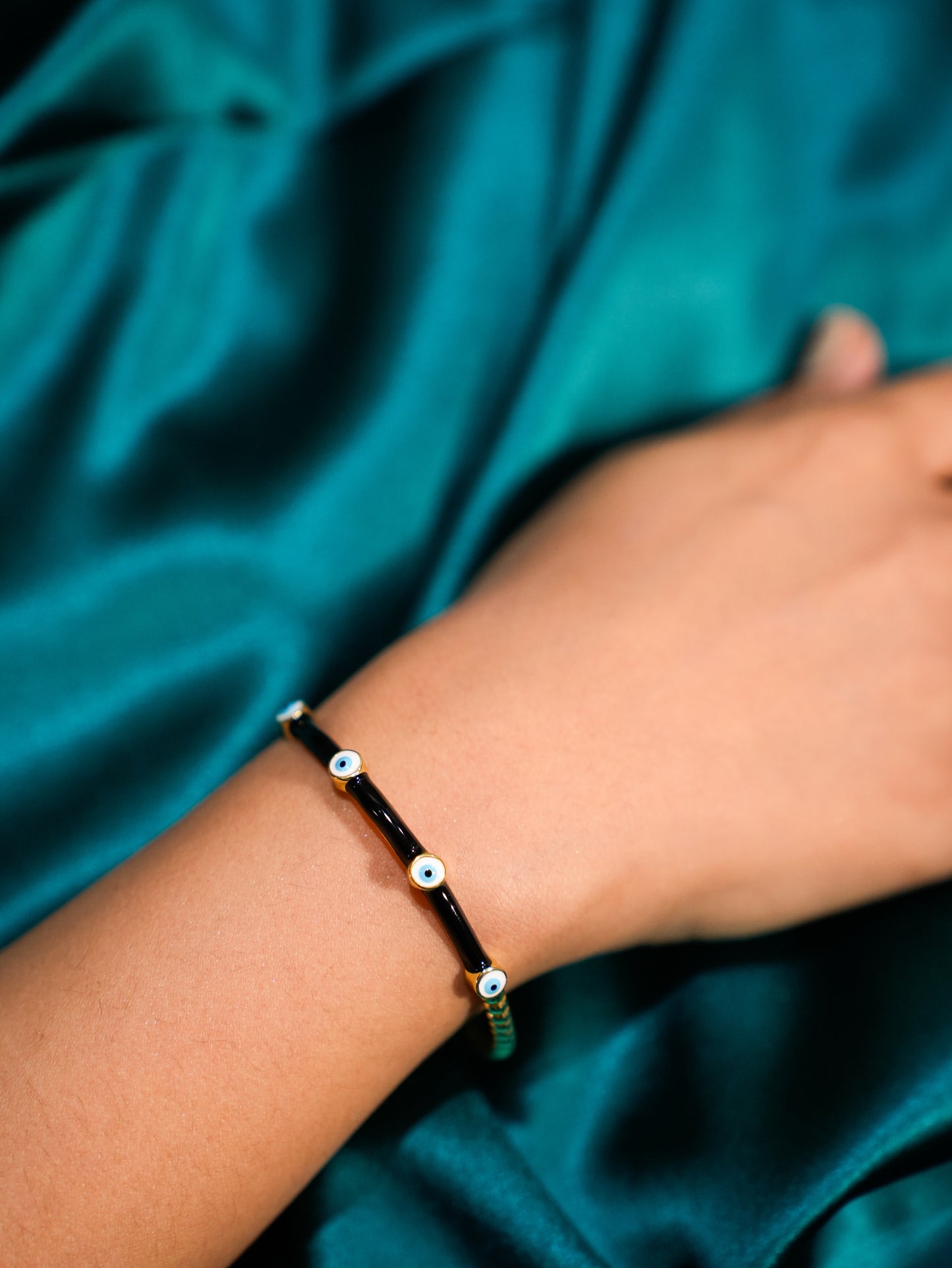 BLACK EVIL EYE BRACELET