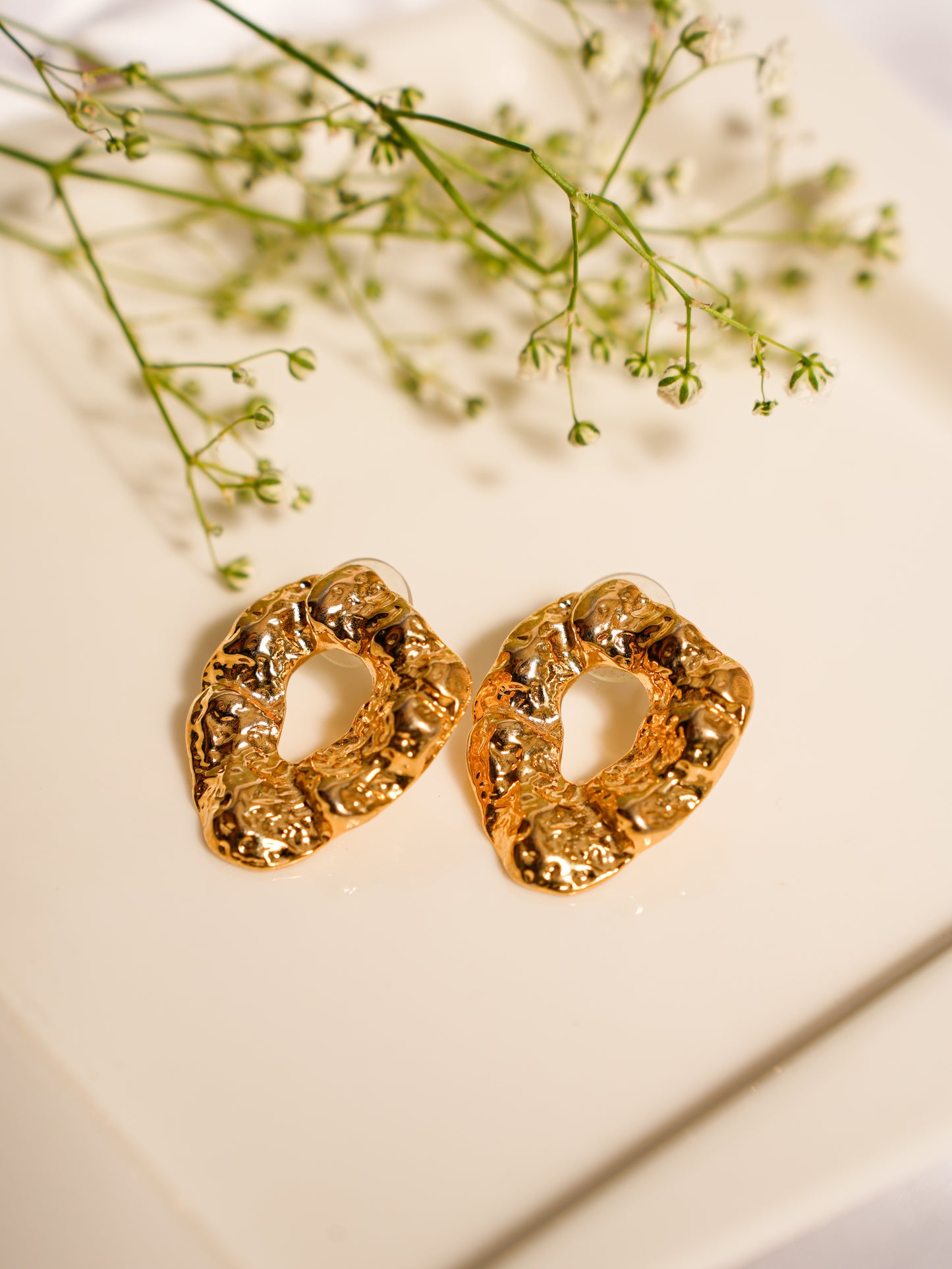 GREEK GOLD STUDS
