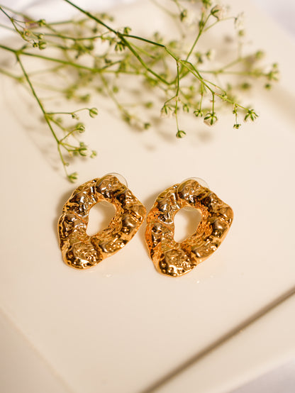 GREEK GOLD STUDS