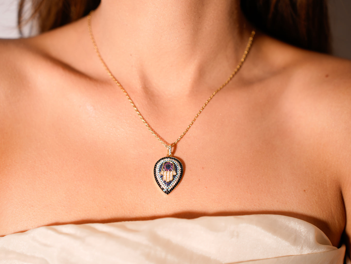 HAMZA CHARM NECKLACE